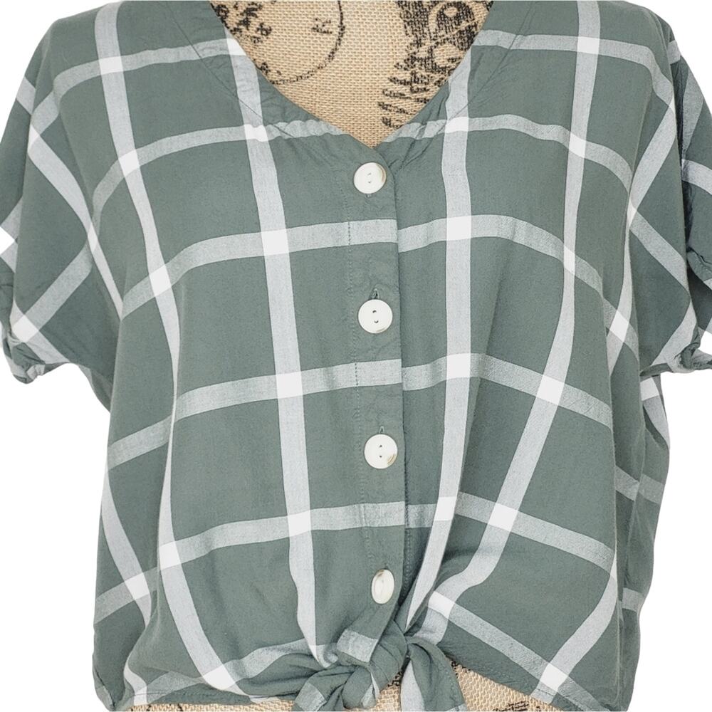 Universal Thread Green White Plaid Button Up Tie … - image 5